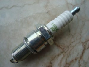 vela-ngk-bpr6ey-nova-original-corsa-celta-101416_MLB-O-209039024_5866