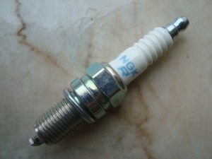 vela-ngk-dcpr8en-nova-original-palio-siena-fire-16v_MLB-O-209038352_7631